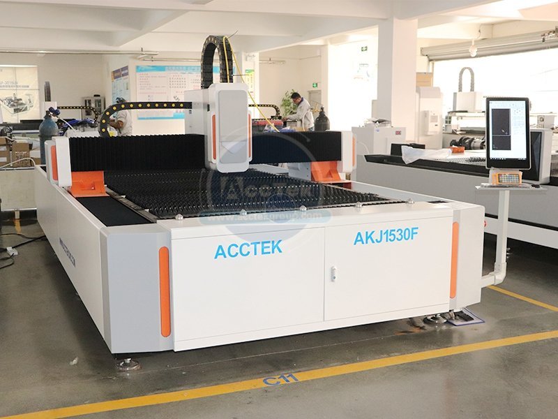 Laser cutting machine makes sheet metal processing easier