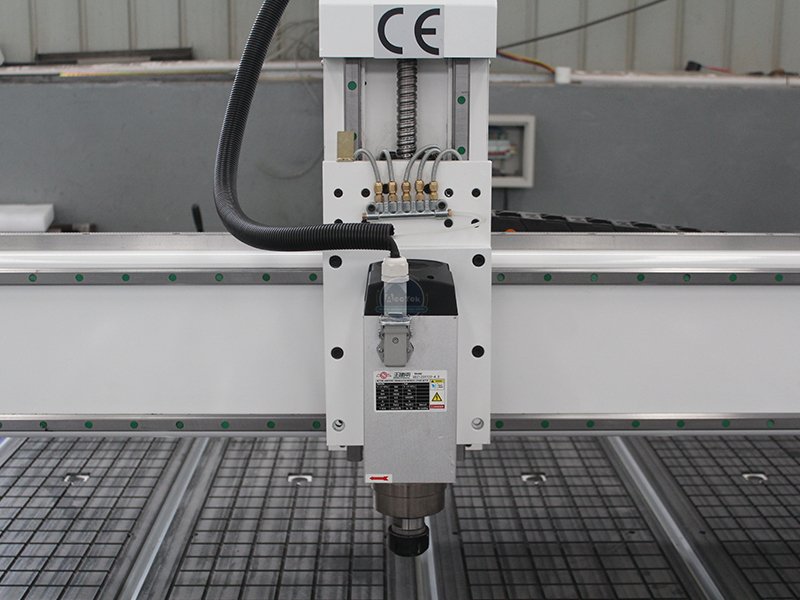 How to maintain the cnc router in winter