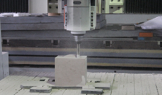 Comment choisir la tension de la machine de routeur cnc?